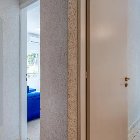 Theta Living Project Apartment Amarynthos