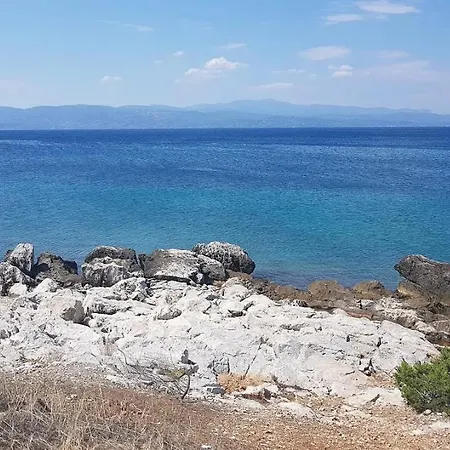 Theta Living Project Apartment Amarynthos